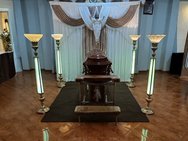 Capilla iluminada 9
