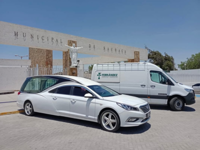 Carroza panoramica presidencial blanco